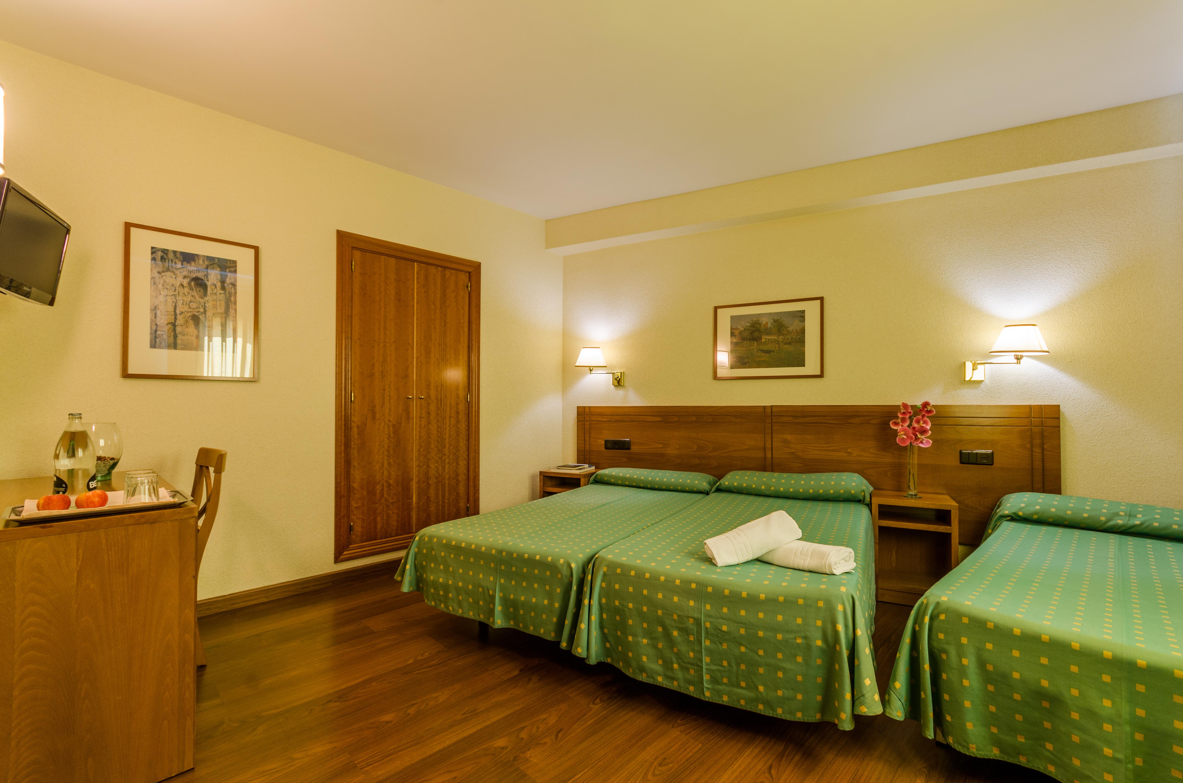 Yit Conquista De Toledo Hotel Exterior photo