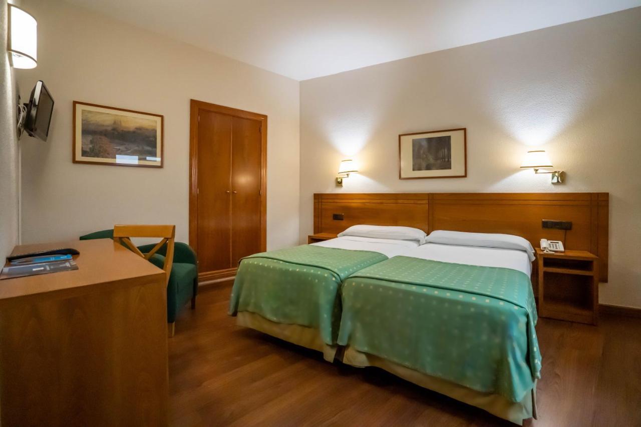 Yit Conquista De Toledo Hotel Exterior photo