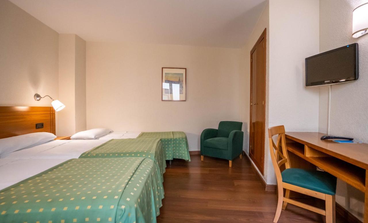 Yit Conquista De Toledo Hotel Exterior photo