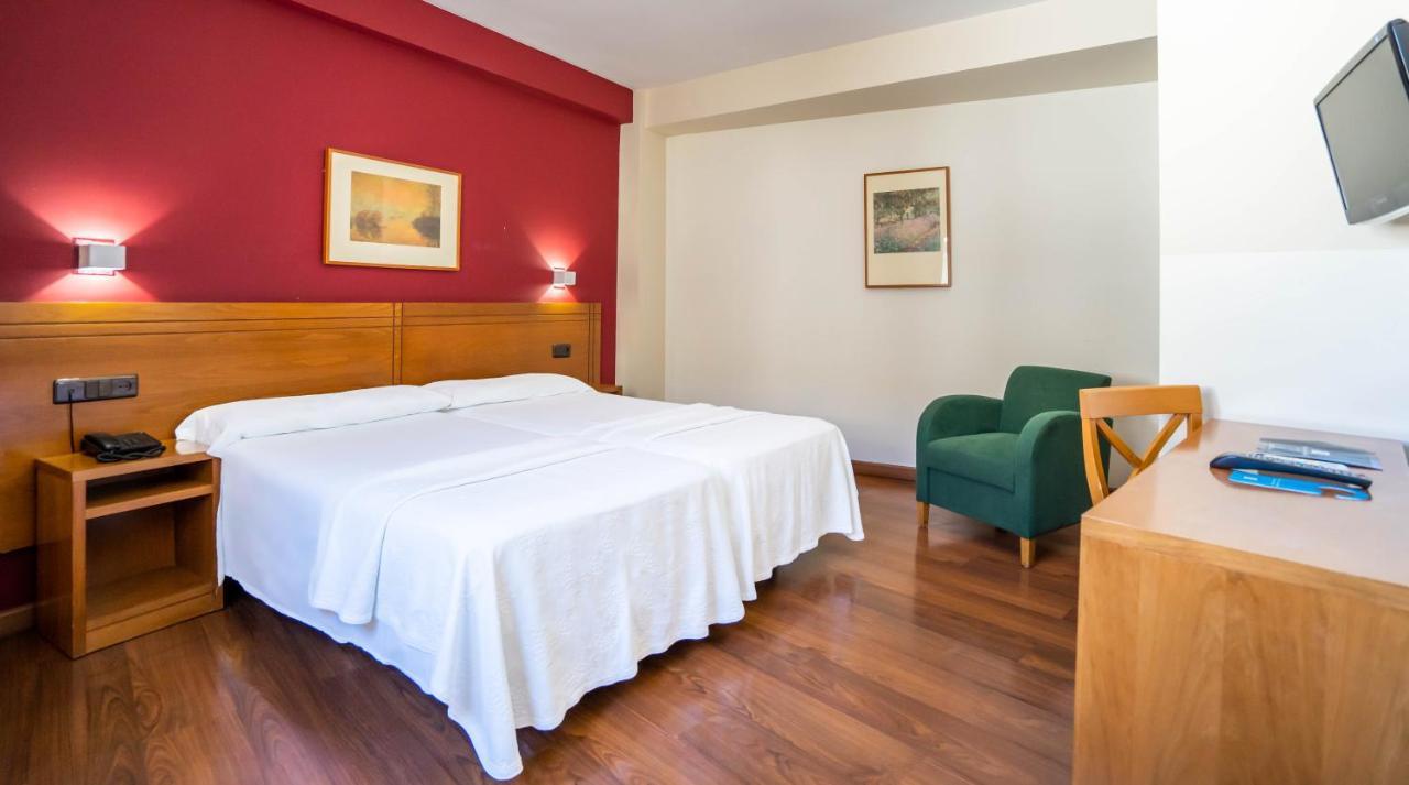 Yit Conquista De Toledo Hotel Exterior photo