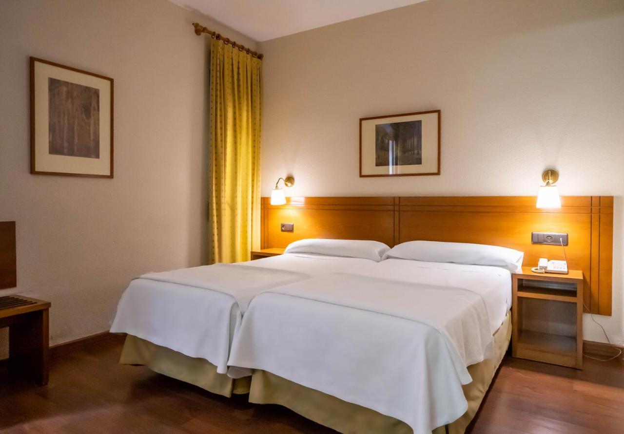 Yit Conquista De Toledo Hotel Exterior photo