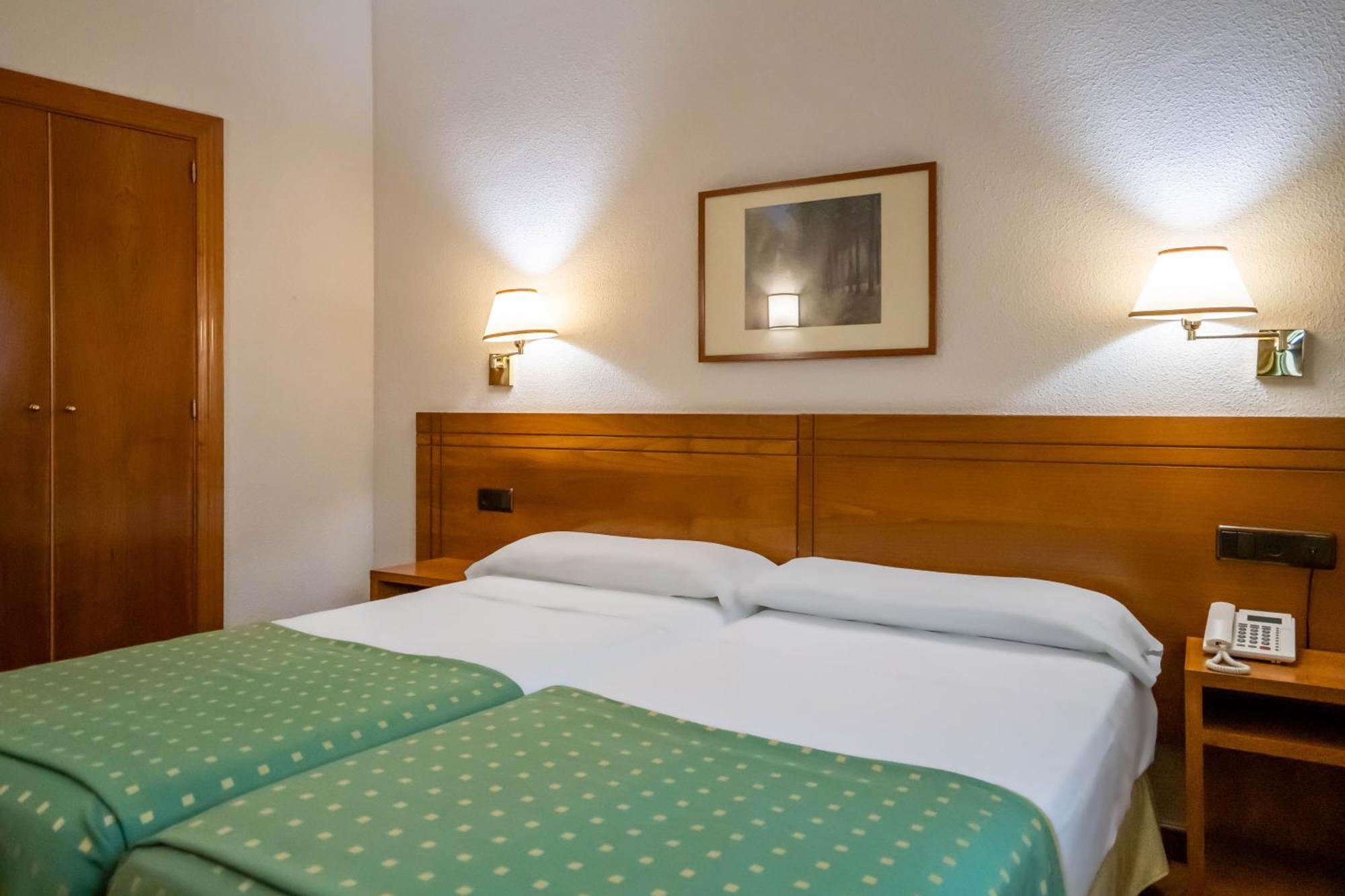 Yit Conquista De Toledo Hotel Exterior photo