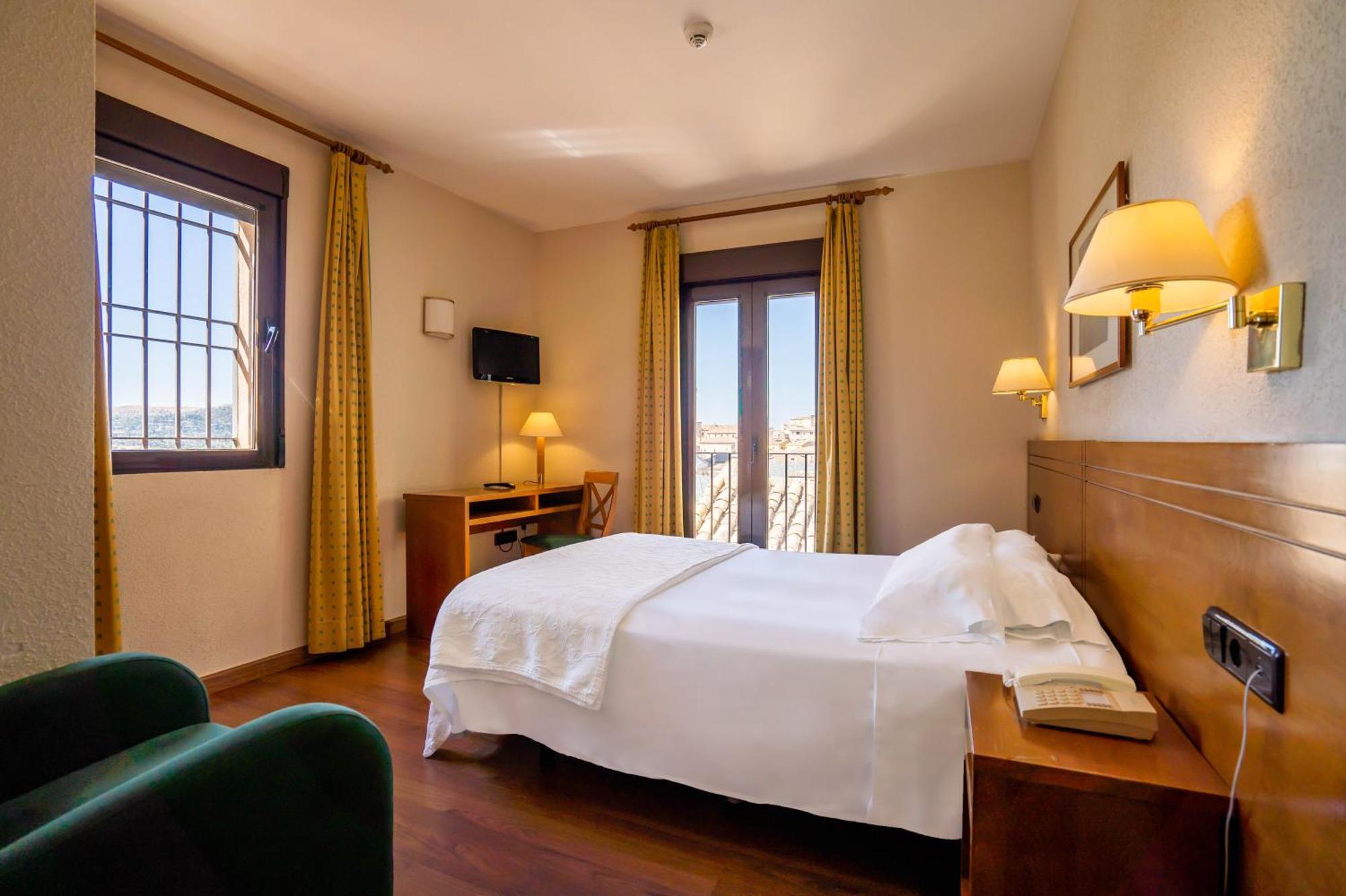 Yit Conquista De Toledo Hotel Exterior photo