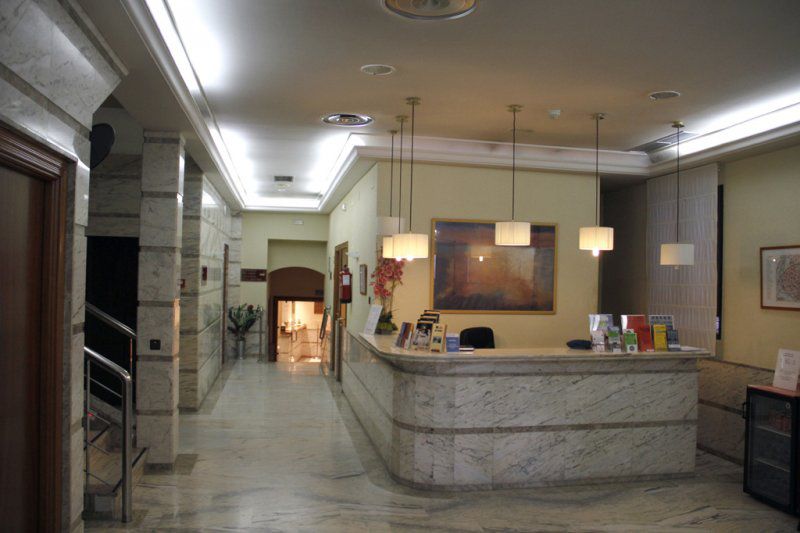 Yit Conquista De Toledo Hotel Interior photo